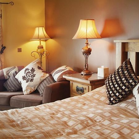 The Blue Bell Inn Weaverthorpe Екстериор снимка