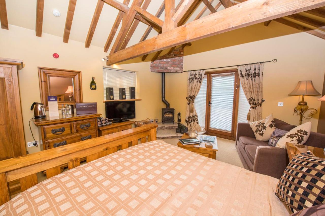 The Blue Bell Inn Weaverthorpe Екстериор снимка