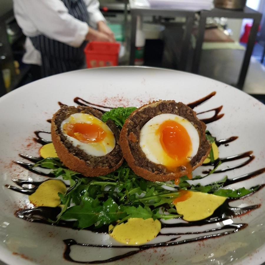 The Blue Bell Inn Weaverthorpe Екстериор снимка