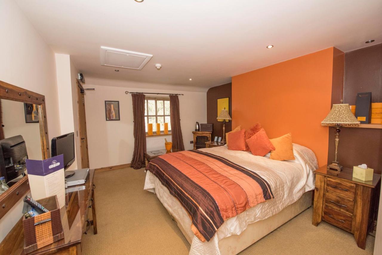 The Blue Bell Inn Weaverthorpe Екстериор снимка