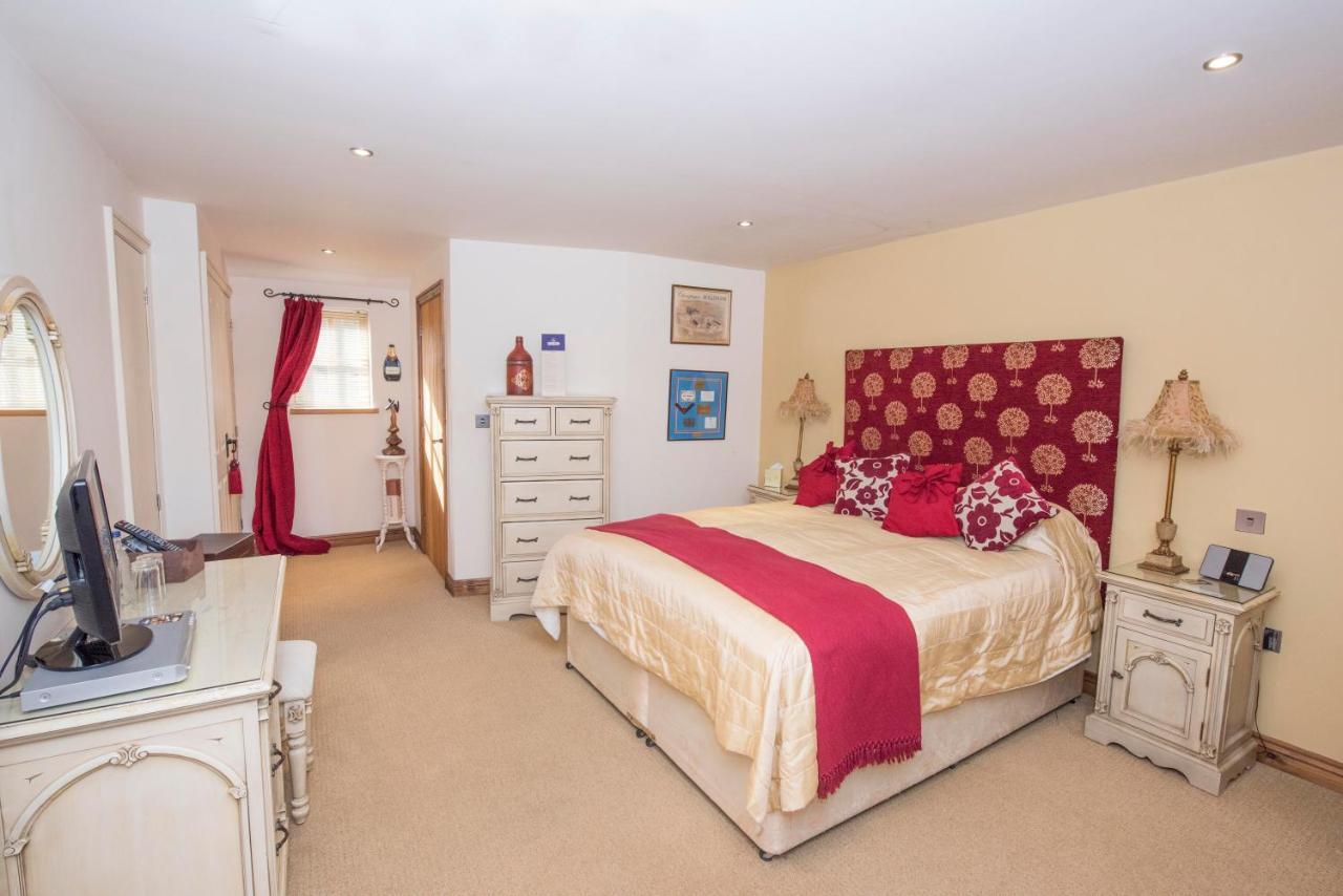The Blue Bell Inn Weaverthorpe Екстериор снимка